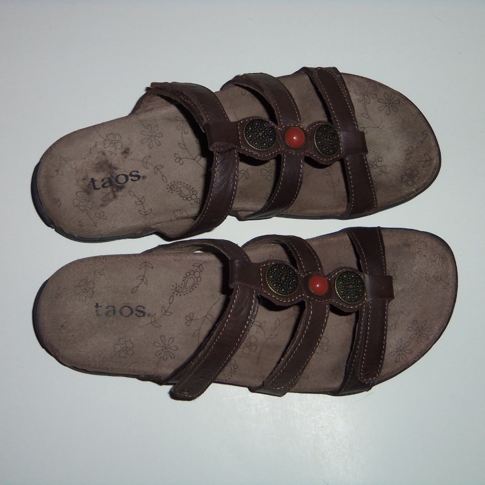 Taos Sandals! Size 6 - Picture 3 of 5